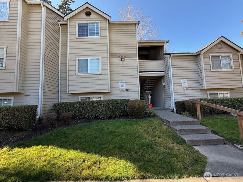 Property photo for 1840 S 284th Lane #H-203, Federal Way