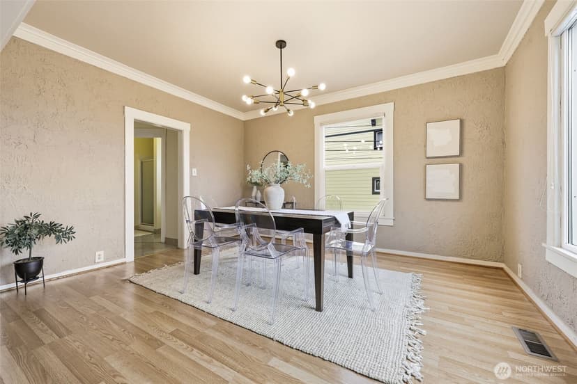 Property photo for 209 W McGraw Street, Seattle photo 10