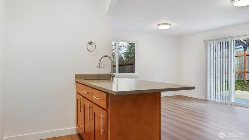 Property photo for 5909 Glenwood Avenue, Everett photo 16
