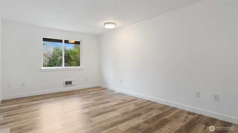 Property photo for 5909 Glenwood Avenue, Everett photo 27