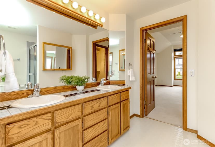 Property photo for 16444 53rd Place S, Tukwila photo 29