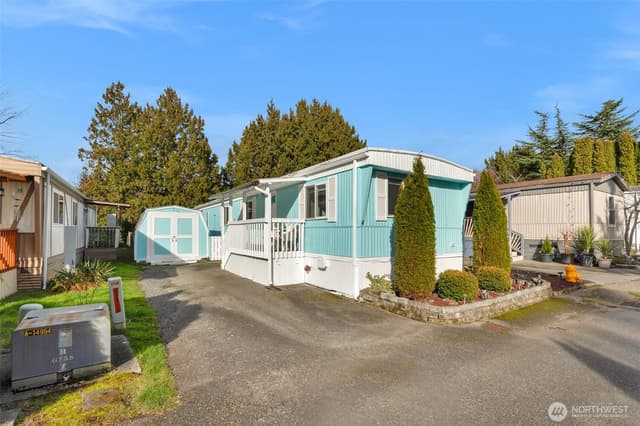 Property photo for 6118 67th Avenue NE #4, Marysville photo 2