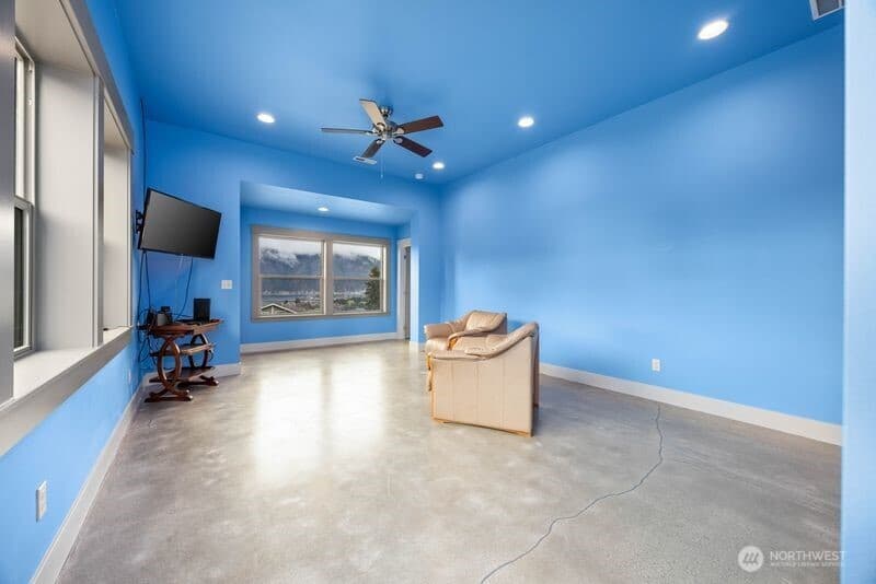 Property photo for 23 Katalpa Lane, Manson photo 23