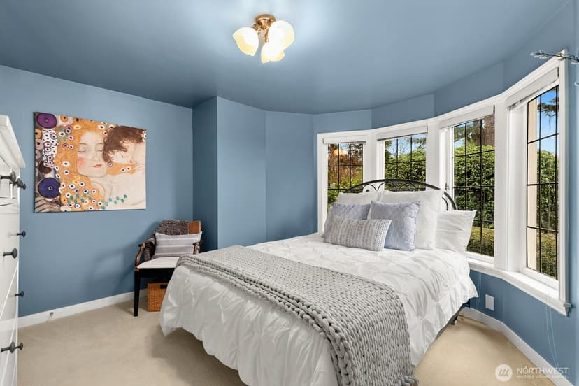 Property photo for 2803 Magnolia Boulevard W, Seattle photo 32