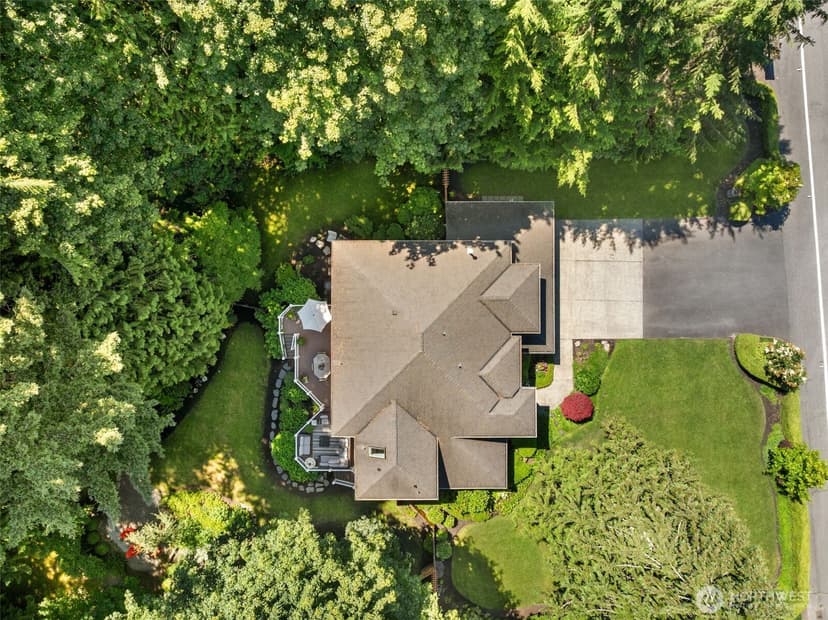 Property photo for 18604 215th Way NE, Woodinville photo 24