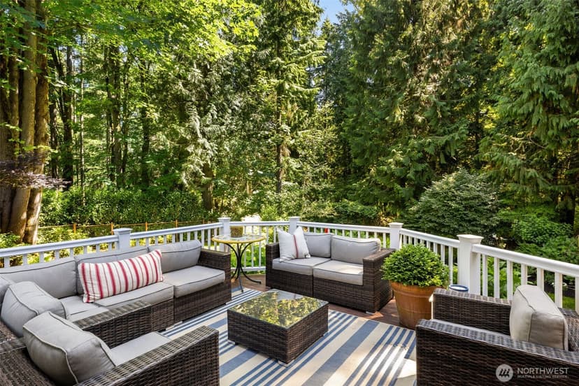 Property photo for 18604 215th Way NE, Woodinville photo 23
