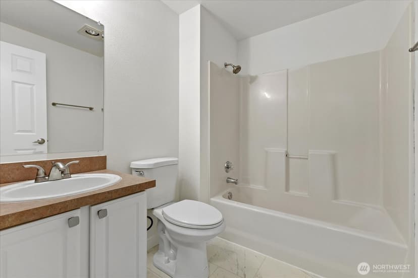Property photo for 132 NE 95th Street #B309, Seattle photo 23