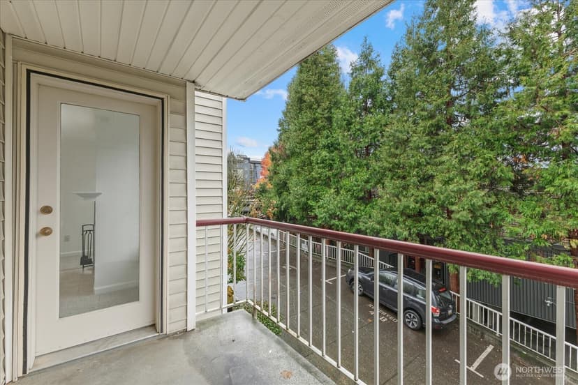 Property photo for 132 NE 95th Street #B309, Seattle photo 27