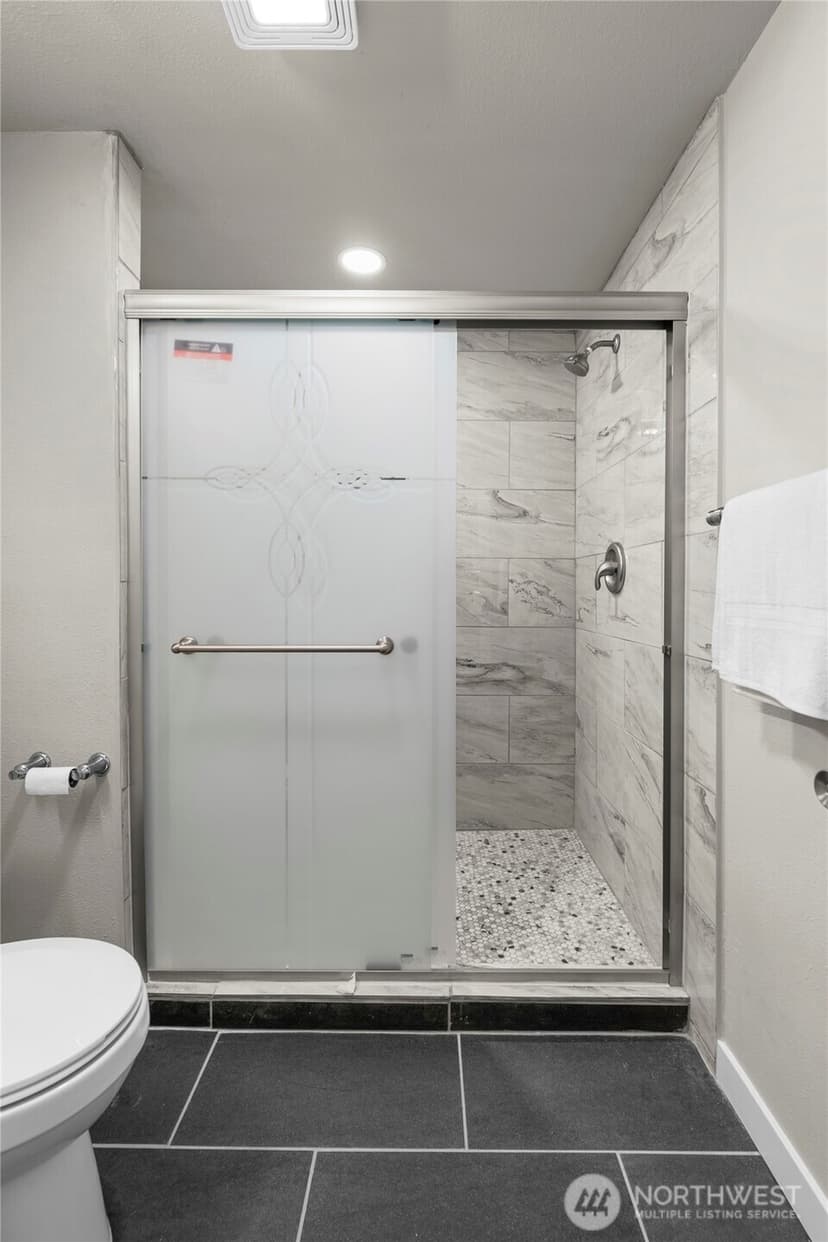 Property photo for 10506 Occident Street SW, Lakewood photo 15