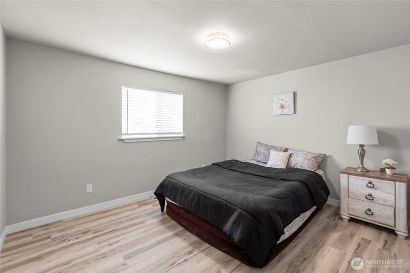 Property photo for 10506 Occident Street SW, Lakewood photo 19