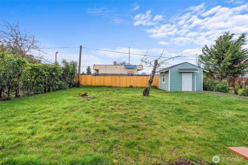 Property photo for 10506 Occident Street SW, Lakewood photo 24