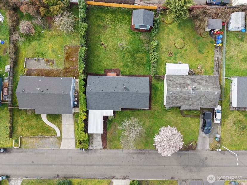 Property photo for 10506 Occident Street SW, Lakewood photo 28