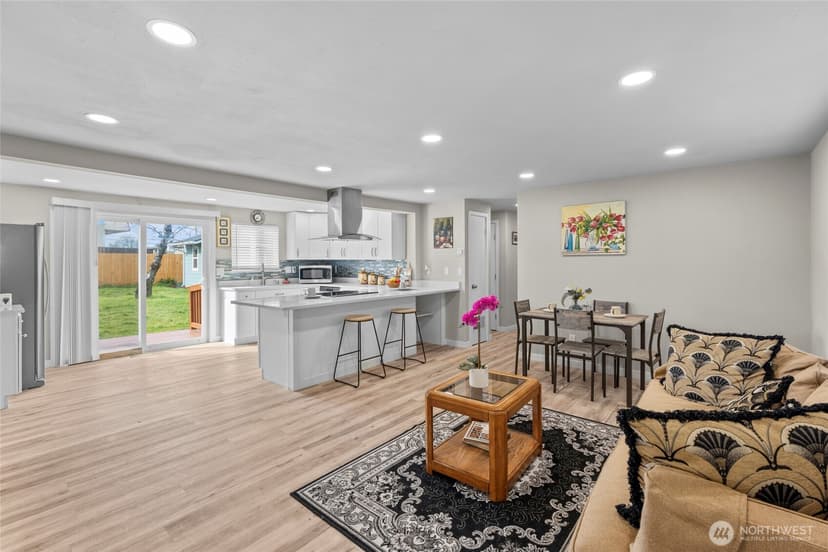 Property photo for 10506 Occident Street SW, Lakewood