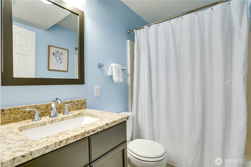 Property photo for 11501 Cloverdale Court SW, Lakewood photo 23