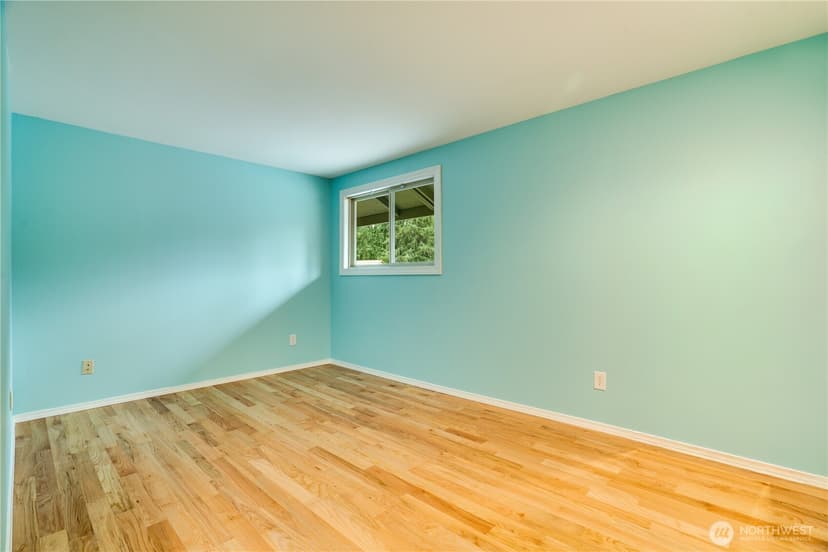Property photo for 11501 Cloverdale Court SW, Lakewood photo 15