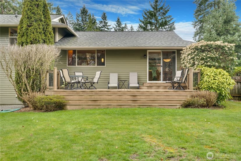 Property photo for 11501 Cloverdale Court SW, Lakewood photo 24