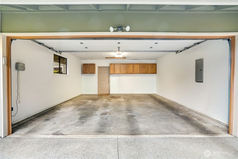 Property photo for 11501 Cloverdale Court SW, Lakewood photo 35