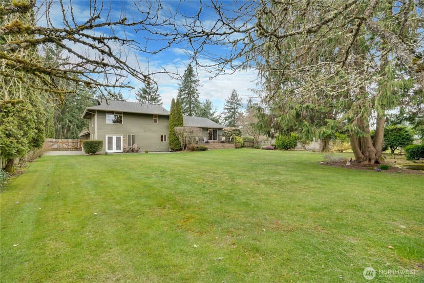 Property photo for 11501 Cloverdale Court SW, Lakewood photo 29