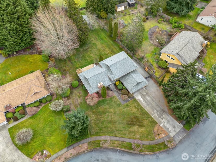 Property photo for 11501 Cloverdale Court SW, Lakewood photo 32