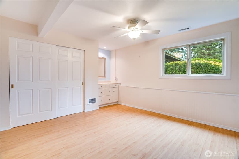 Property photo for 11501 Cloverdale Court SW, Lakewood photo 21