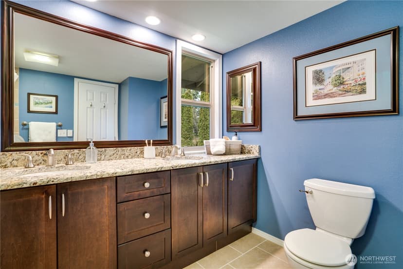 Property photo for 11501 Cloverdale Court SW, Lakewood photo 17
