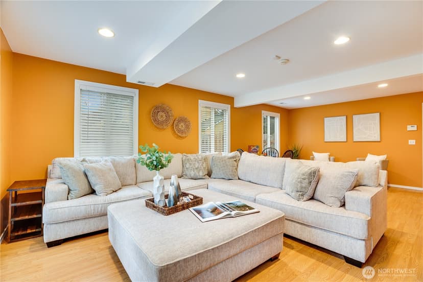 Property photo for 11501 Cloverdale Court SW, Lakewood photo 18