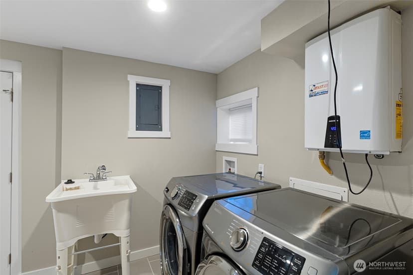 Property photo for 12046 12th Avenue NE, Seattle photo 17