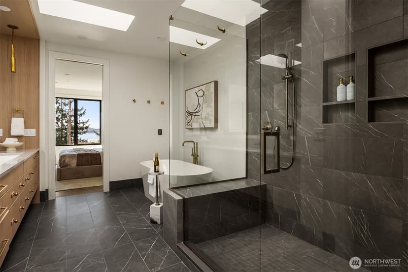 Property photo for 5808 Lakeview Drive, Kirkland photo 23