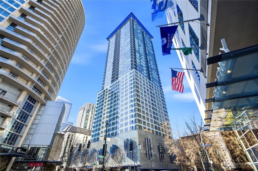 Property photo for 737 Olive Way #2808, Seattle