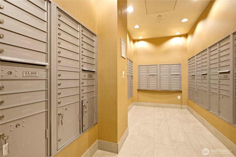 Property photo for 737 Olive Way #2808, Seattle photo 32
