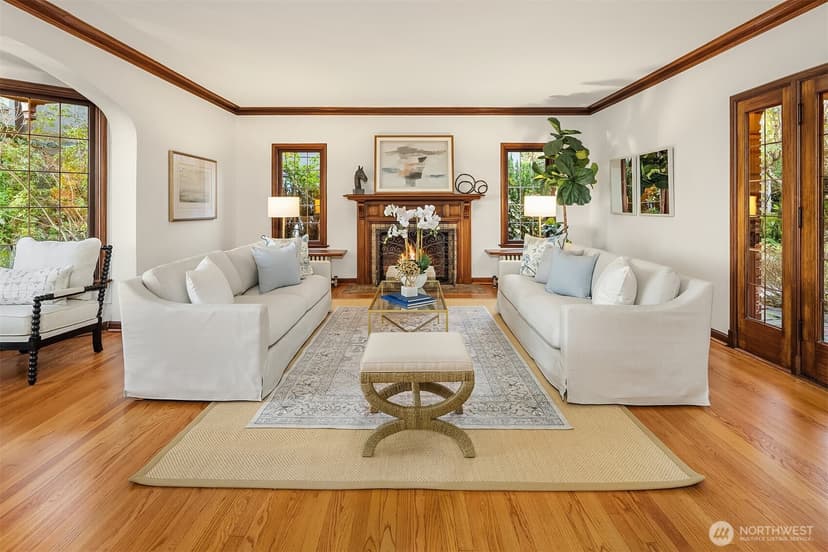 Property photo for 3419 E Laurelhurst Drive NE, Seattle photo 8
