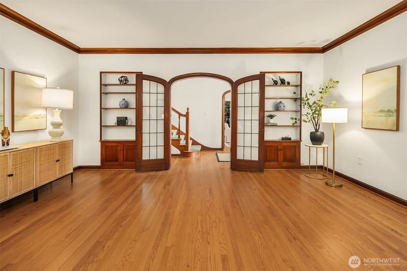 Property photo for 3419 E Laurelhurst Drive NE, Seattle photo 9
