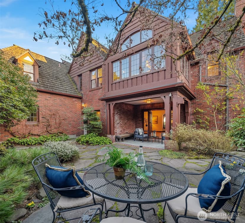Property photo for 3419 E Laurelhurst Drive NE, Seattle photo 12