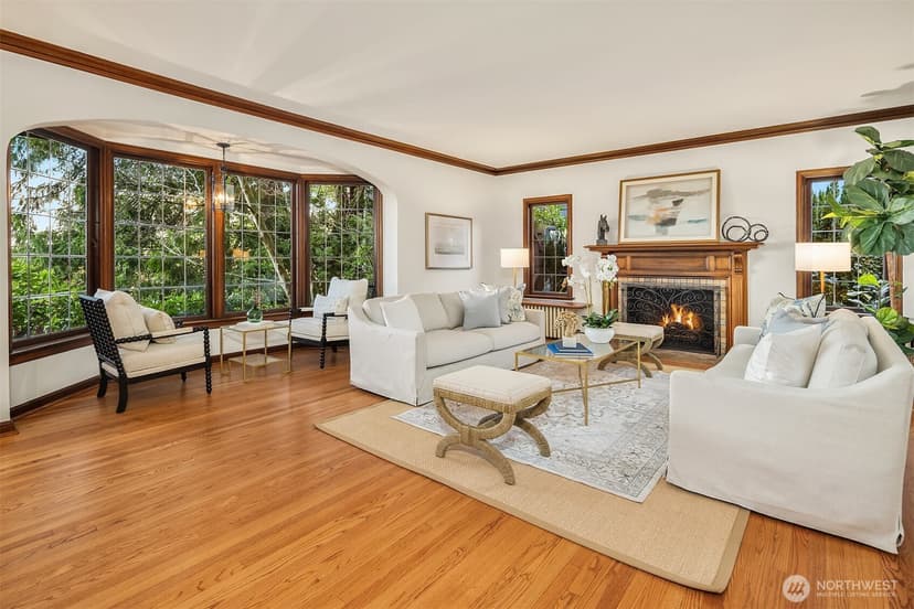 Property photo for 3419 E Laurelhurst Drive NE, Seattle photo 5