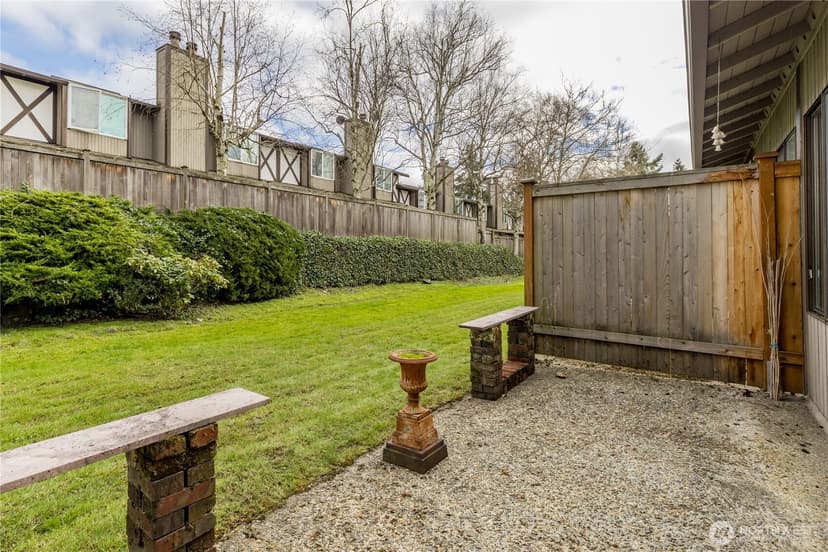 Property photo for 317 SW 112th Street #302, Seattle photo 11