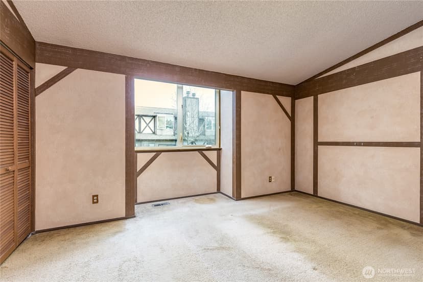 Property photo for 317 SW 112th Street #302, Seattle photo 18