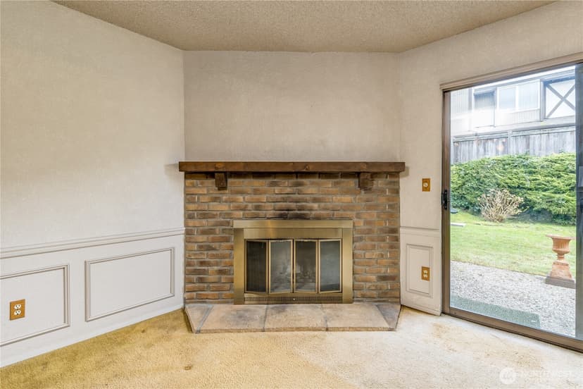 Property photo for 317 SW 112th Street #302, Seattle photo 4