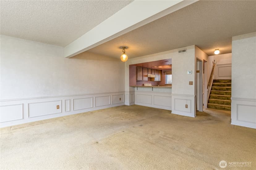 Property photo for 317 SW 112th Street #302, Seattle photo 5