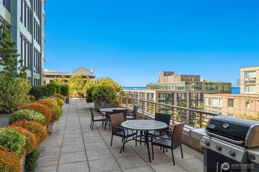 Property photo for 2716 Elliott Avenue #406, Seattle photo 18