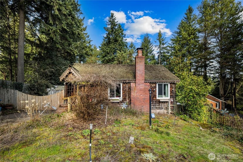 Property photo for 2552 NE 168th Street, Lake Forest Park
