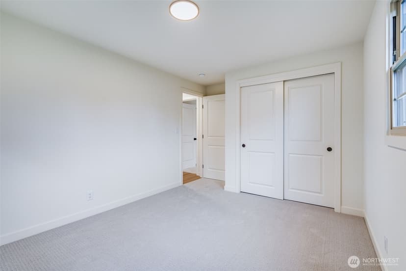 Property photo for 10410 13th Street Ct E, Edgewood photo 21
