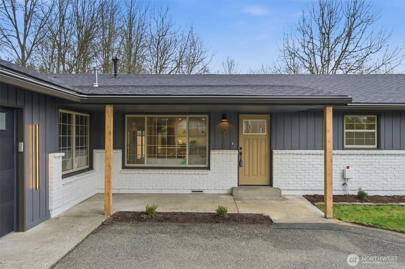 Property photo for 10410 13th Street Ct E, Edgewood photo 3