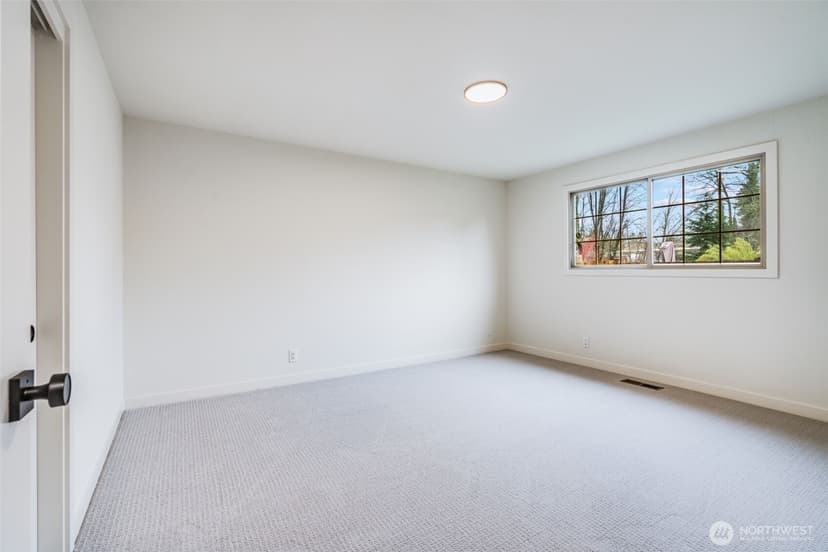 Property photo for 10410 13th Street Ct E, Edgewood photo 19