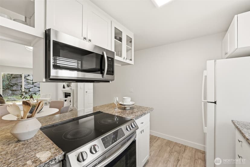 Property photo for 14222 NE 181st Place #N101, Woodinville photo 10