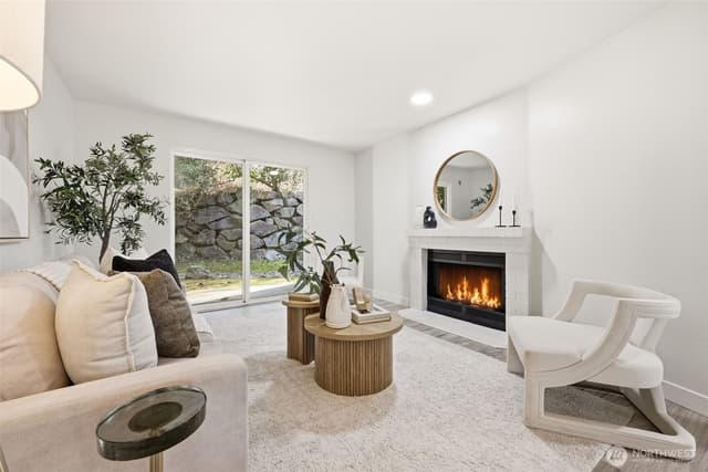 Property photo for 14222 NE 181st Place #N101, Woodinville photo 4