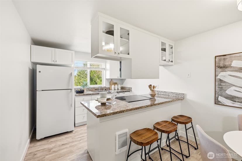 Property photo for 14222 NE 181st Place #N101, Woodinville photo 8