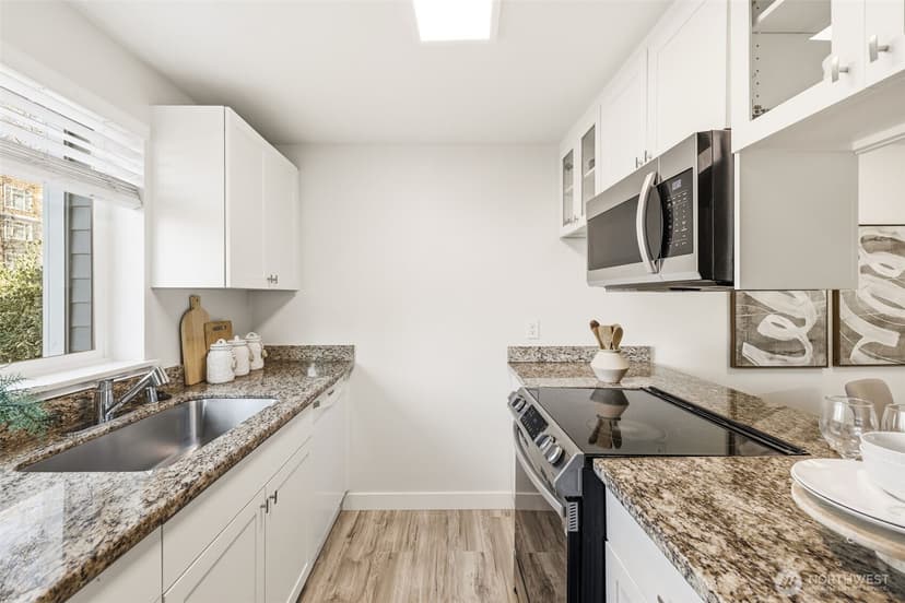 Property photo for 14222 NE 181st Place #N101, Woodinville photo 9