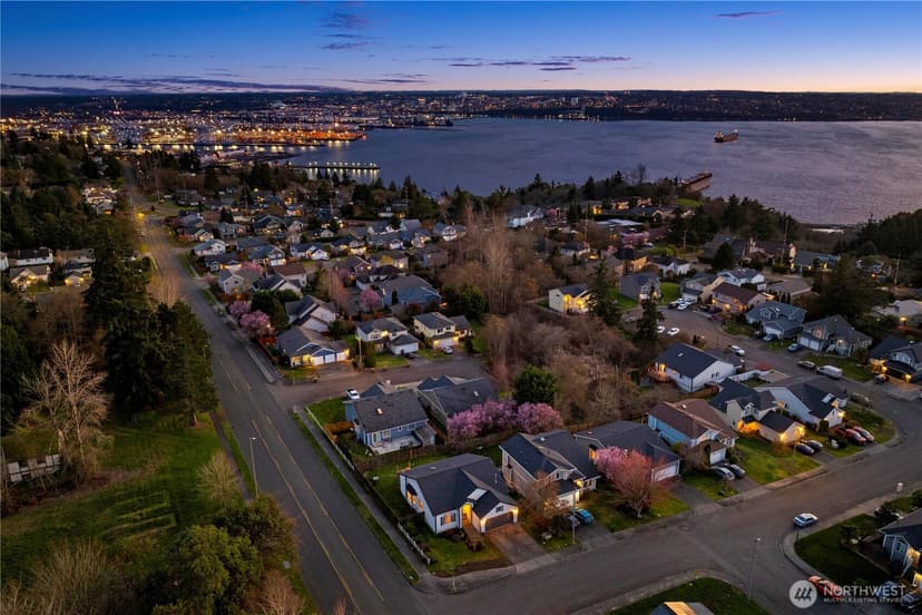 Property photo for 3014 47th Street NE, Tacoma photo 35