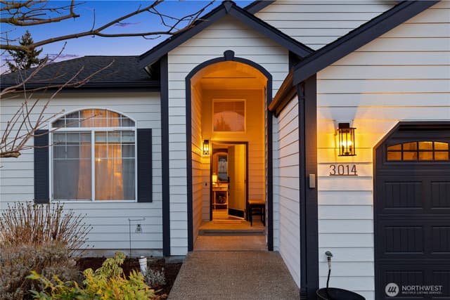 Property photo for 3014 47th Street NE, Tacoma photo 2