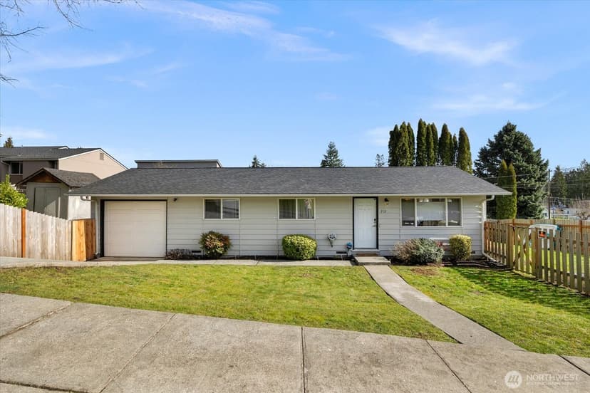 Property photo for 212 10th Street, Snohomish photo 2